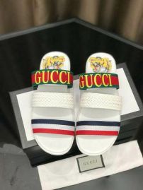 Picture of Versace Slippers _SKU838989790632031